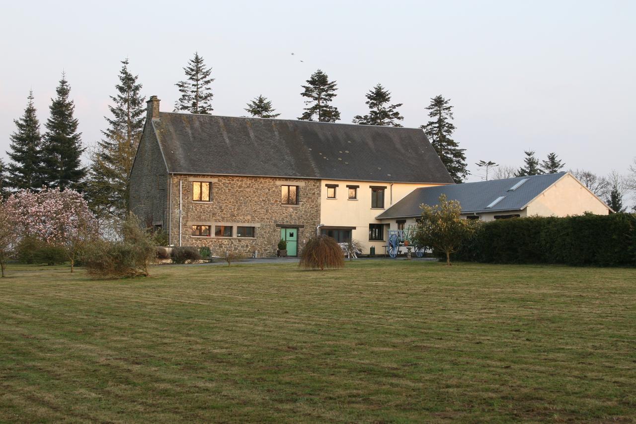 The Magnolias B&B Moyon 外观 照片